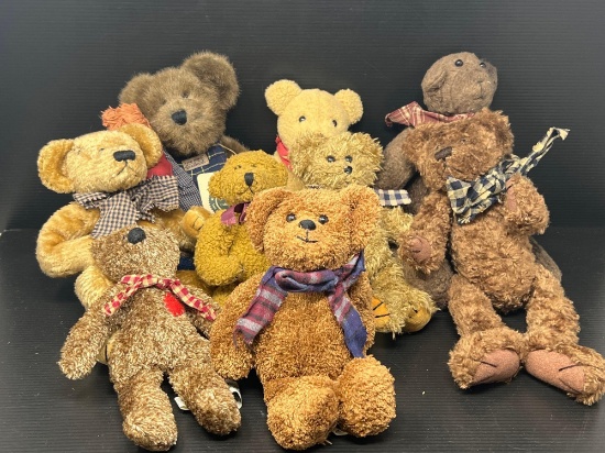 Stuffed Bears Lot, Including Boyd's, Gund & Ty