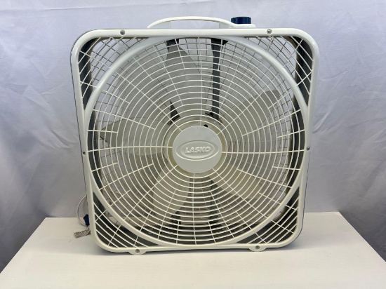 Lasko Box Fan with Original Box