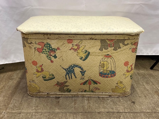Vintage Quilted Hamper