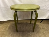 Squat Green Table