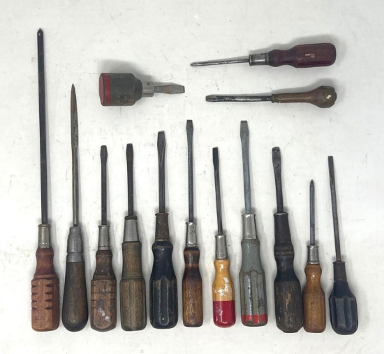14 Screwdrivers- Various Sizes, Flat & Phillips Heads