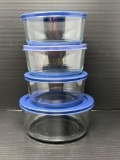 4 Round Pyrex Storage Containers with Plastic Lids