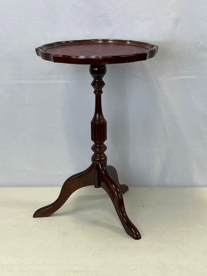 Bombay Company Three-Footed Table with Leatherette Pie Crust Top