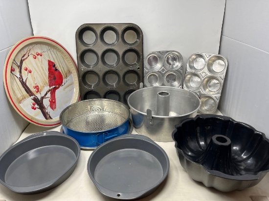 Metal Bakeware and Serving Tray