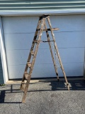 7' Wooden Ladder