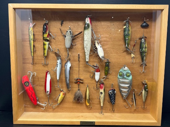 Cased Vintage Fishing Lure Collection with Brass Tag "Thomson"