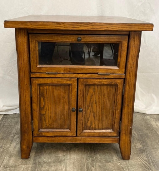 Small cabinet - drawer space on top and 2 drawers on bottom