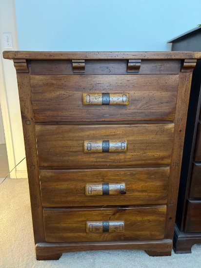 4-Drawer Pine Dresser with Leatherette Top