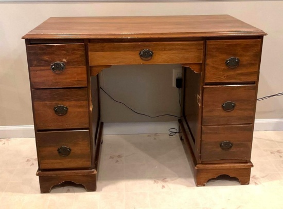 Double Pedestal Wooden Desk with 7 Drawers
