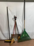 Push Broom, Straw Brooms, Snow Shovel, Yard Rake
