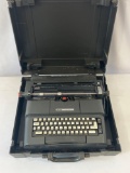 Olivettie Lexikon 83 DL Electric Portable Typewriter with Case