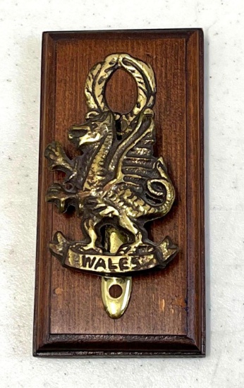 Metal Coat of Arms "Wales" Doorknocker Mounted on Wood Plaque