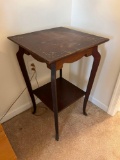 Square Top Parlor Table with Stretcher Base