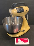 Hamilton Beach Stand Mixer with Stainless Bowl, Beaters and Instruction Booklet