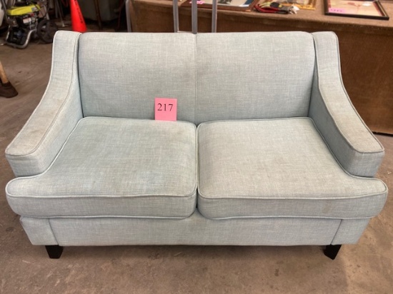 BLUE LOVESEAT