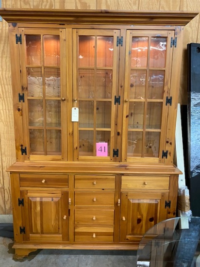 ETHAN ALLEN CHINA CABINET WITH GLASS SHELVES