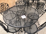 PUTDOOR PATIO TABLE WITH CHAIRS