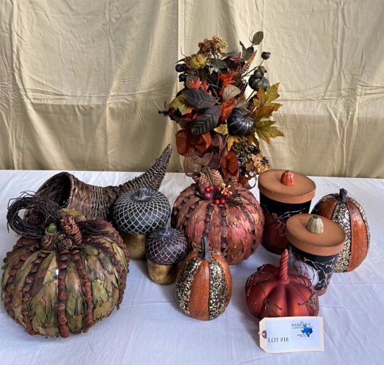 LOT OF FALL DECOR