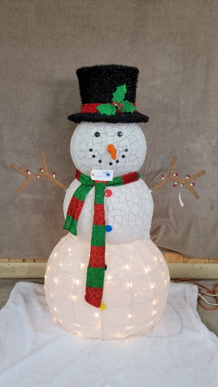 5' LIGHTED SNOWMAN