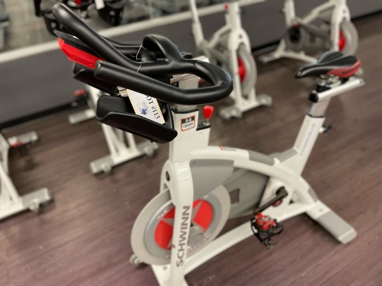 SCHWINN CARBON BLUE SPIN BIKE