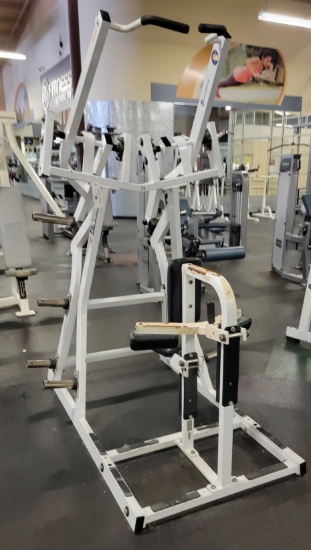 HAMMER STRENGTH PULL DOWN