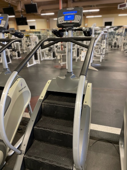 STAIR MASTER STAIR CLIMBER