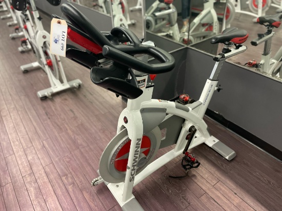 SCHWINN CARBON BLUE SPIN BIKE