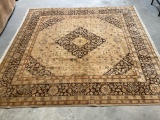 AREA RUG 8FT 2 INCH x 8FT 1 INCH