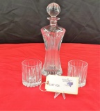 CRYSTAL DECANTER WITH (2) LOWBALL GLASSES