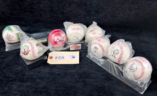 LOT OF COMMEMORATIVE BASEBALLS WITH STANDS