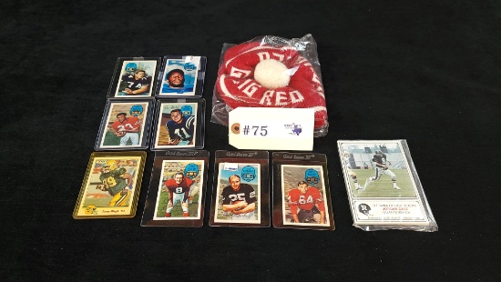 VINTAGE FOOTBALL LOT - CARDS AND KNITTED CAP