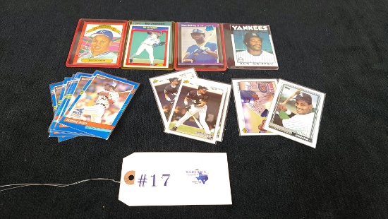 LOT OF BASEBALL CARDS - BO JACKSON, SAMMY SOSA, KEN GRIFFEY JR