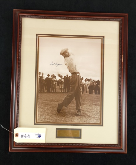 SIGNED EARLY PHOTO OF BEN HOGAN