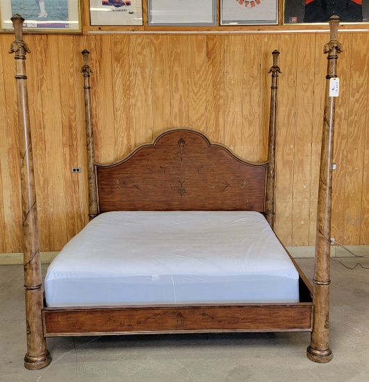 KING SIZE POSTER BED