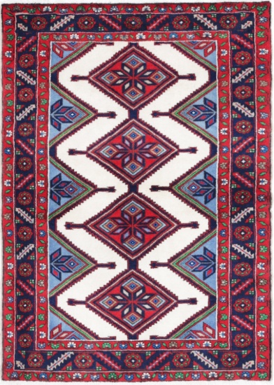 HAMADAN RUG 3'5" X 4'9"