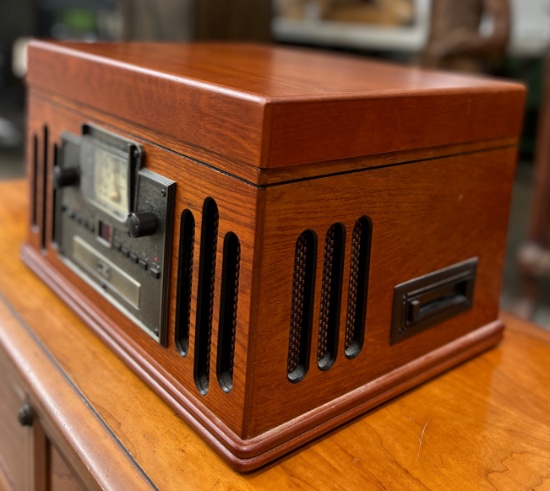 ANTIQUE CROSLEY RADIO