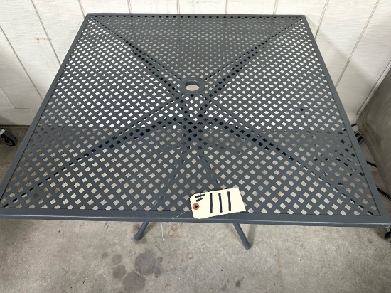 SQUARE PATIO TABLE