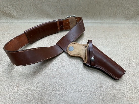 34" LEATHER GUN BELT WITH HOLSTER