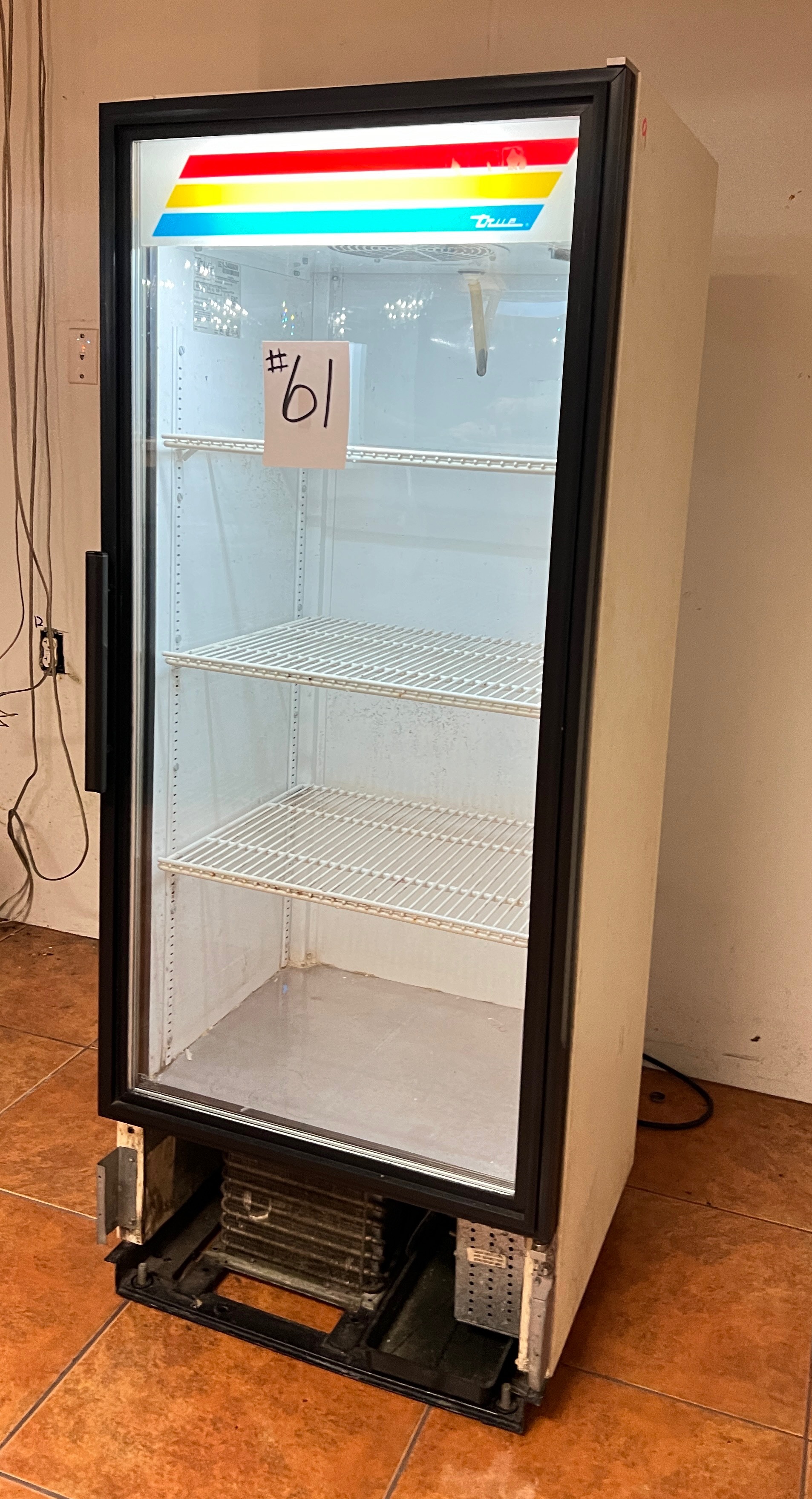 TRUE MODEL GDM12 GLASS FRONT COOLER Proxibid