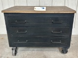 SMALL 3-DRAWER CABINET