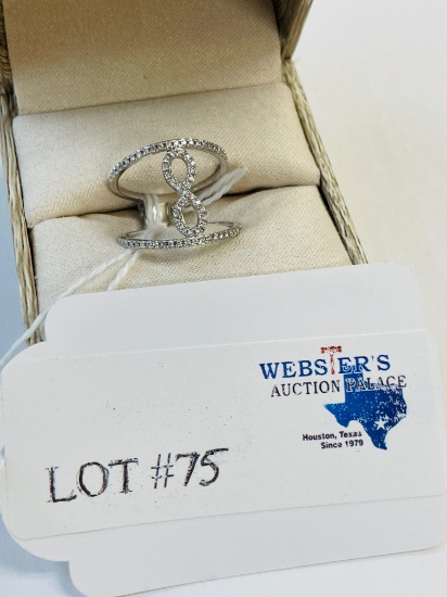 14KT WHITE GOLD 0.36CTW TWIN DIAMOND BAND WITH 8 DESIGN WITH APPRAISAL