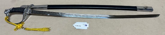UNITED STATES MARINE SWORD & SHEATH