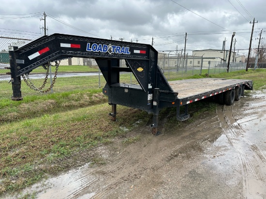 2019 LOAD TRAIL 28' GOOSENECK TRAILER