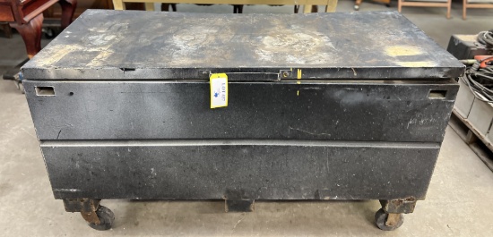 LARGE METAL TOOL/STORAGE BOX