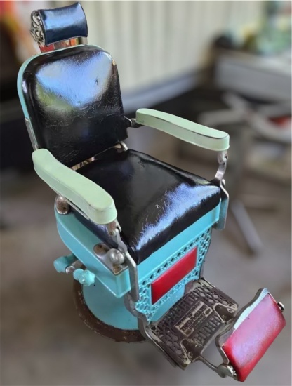 1920'S THEO A. KOCH BARBER CHAIR