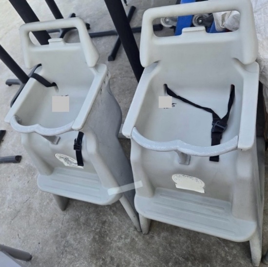 (2) RESTAURANT HIGH CHAIRS
