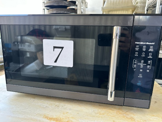 HAMILTON BEACH  1000W MICROWAVE