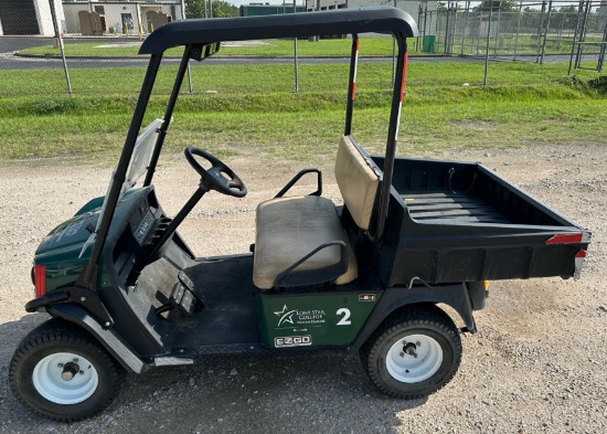 EZ-GO GOLF CART
