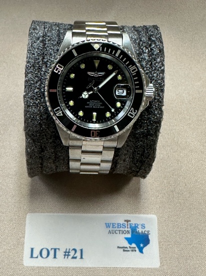 MEN'S INVICTA STAINLESS WATCH