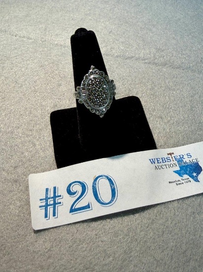 STERLING SILVER & MARCASITE RING
